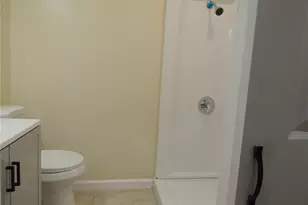 819 E 4th, Long Beach, CA 90802 - Photo 17