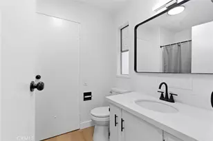 141 E Coronado Ln, Tustin, CA 92780 - Photo 21