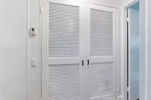 141 E Coronado Ln, Tustin, CA 92780 - Photo 31