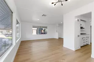 141 E Coronado Ln, Tustin, CA 92780 - Photo 11