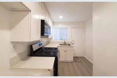2020 W 23 Street #17, Long Beach, CA 90810 - Photo 15