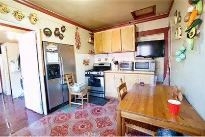 1323 W 41st, Los Angeles, CA 90037 - Photo 15