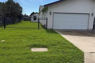 1056 E Alexander, Merced, CA 95340 - Photo 3