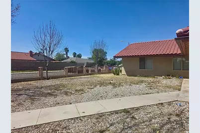 23010 Vought, Moreno Valley, CA 92553 - Photo 13