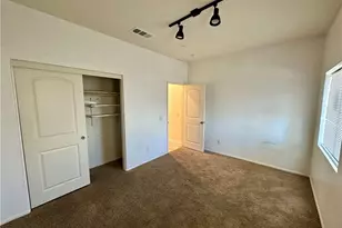 11827 Fresh Meadow Pl, Victorville, CA 92392 - Photo 5