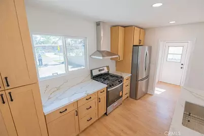 1390 Pepper Tree Lane, San Bernardino, CA 92404 - Photo 11