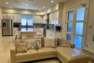 646 S Courson Dr, Anaheim, CA 92804 - Photo 65