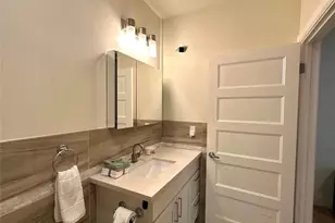 646 S Courson Dr, Anaheim, CA 92804 - Photo 9