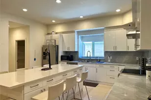 646 S Courson Dr, Anaheim, CA 92804 - Photo 17