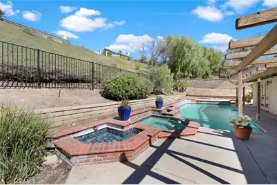25377 Fortuna, Valencia, CA 91355 - Photo 17