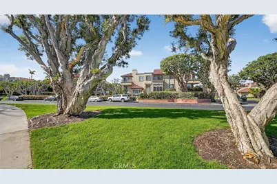 19282 Torreypines, Huntington Beach, CA 92648 - Photo 9
