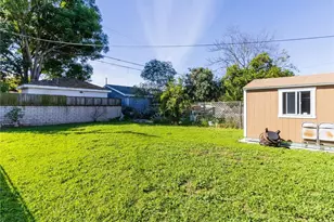 1316 W L St, Wilmington, CA 90744 - Photo 21