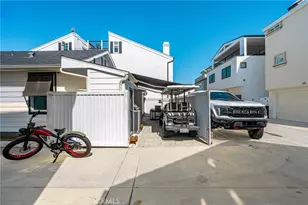 306 Alvarado Pl, Newport Beach, CA 92661 - Photo 43