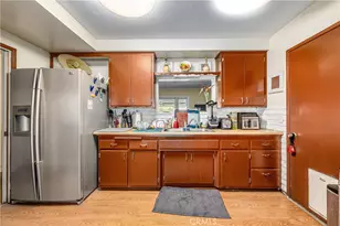 2869 W Stonybrook Dr, Anaheim, CA 92804 - Photo 3