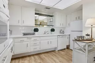 13580 Cedar Crest Ln, Seal Beach, CA 90740 - Photo 11