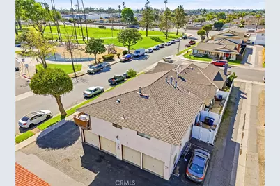 16732 Bartlett Lane, Huntington Beach, CA 92647 - Photo 15