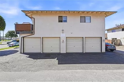 16732 Bartlett Lane, Huntington Beach, CA 92647 - Photo 5