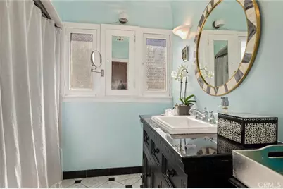 1619 S Curson, Los Angeles, CA 90019 - Photo 13