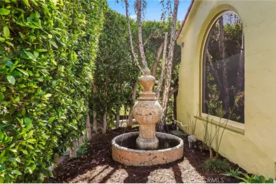 1619 S Curson, Los Angeles, CA 90019 - Photo 31