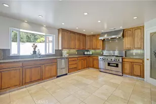 5821 Blueberry St, Yorba Linda, CA 92886 - Photo 9