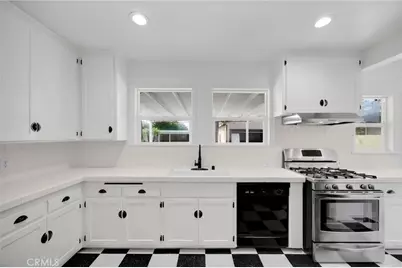 329 E 19th, Costa Mesa, CA 92627 - Photo 11