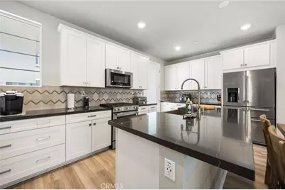 1460 W Sunrise Lane, San Pedro, CA 90732 - Photo 1