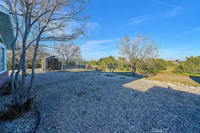 9783 Corton Road, Phelan, CA 92371 - Photo 5