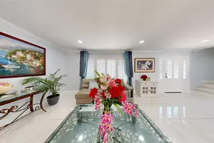 17891 Caledonia Cir, Huntington Beach, CA 92647 - Photo 21
