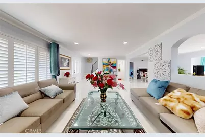 17891 Caledonia Cir, Huntington Beach, CA 92647 - Photo 5