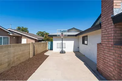 2436 E Tryon, Anaheim, CA 92806 - Photo 37