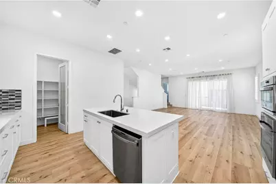 300 Tank, Irvine, CA 92618 - Photo 15