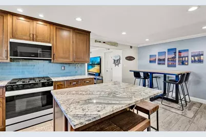 9662 Pollack Drive, Huntington Beach, CA 92646 - Photo 11