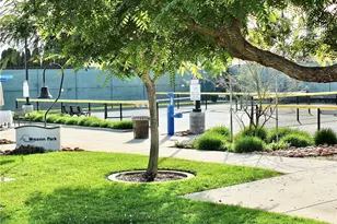 1560 Homewood Rd, Seal Beach, CA 90740 - Photo 53