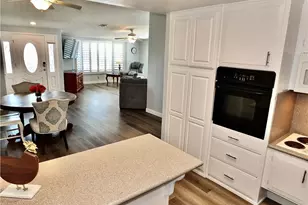 1560 Homewood Rd, Seal Beach, CA 90740 - Photo 17