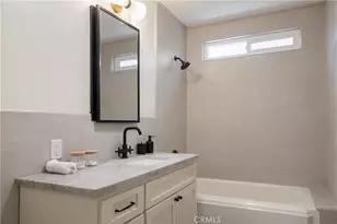 2014 W 84th St, Los Angeles, CA 90047 - Photo 23