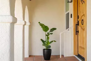 2014 W 84th St, Los Angeles, CA 90047 - Photo 5