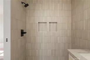 2014 W 84th St, Los Angeles, CA 90047 - Photo 31
