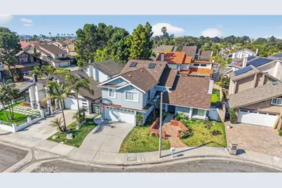 20261 Lighthouse, Huntington Beach, CA 92646 - Photo 1