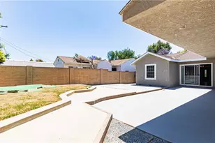 5449 E Fairbrook, Long Beach, CA 90815 - Photo 29