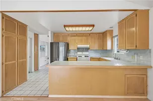 40 W Zane St, Long Beach, CA 90805 - Photo 9