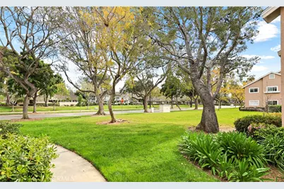 94 Greenfield, Irvine, CA 92614 - Photo 43