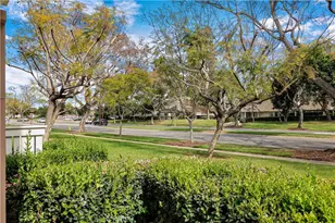 94 Greenfield, Irvine, CA 92614 - Photo 5