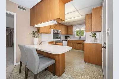 2660 Gondar Avenue, Long Beach, CA 90815 - Photo 19