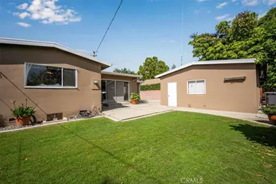 2660 Gondar Avenue, Long Beach, CA 90815 - Photo 39