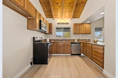 13429 Rancherias, Apple Valley, CA 92308 - Photo 9