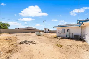 20116 Neuralia, California City, CA 93505 - Photo 13