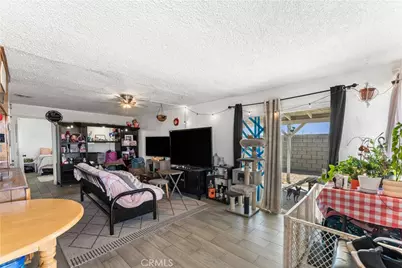 20116 Neuralia, California City, CA 93505 - Photo 3