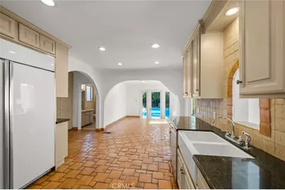 112 N. Highland Ave, Los Angeles, CA 90036 - Photo 13
