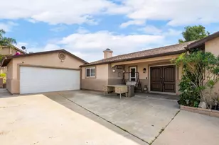 7233 Bel Air St, Corona, CA 92881 - Photo 3