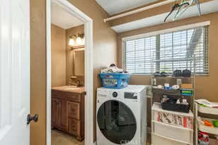 7233 Bel Air St, Corona, CA 92881 - Photo 17